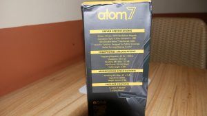 Kemasan dilihat dari samping Headset Gaming Armaggeddon Atom 7