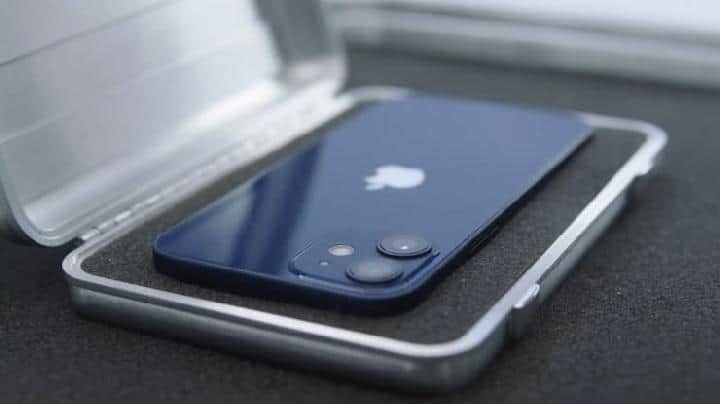 iPhone 12 Mini - Produk Apple smartphone terkecil