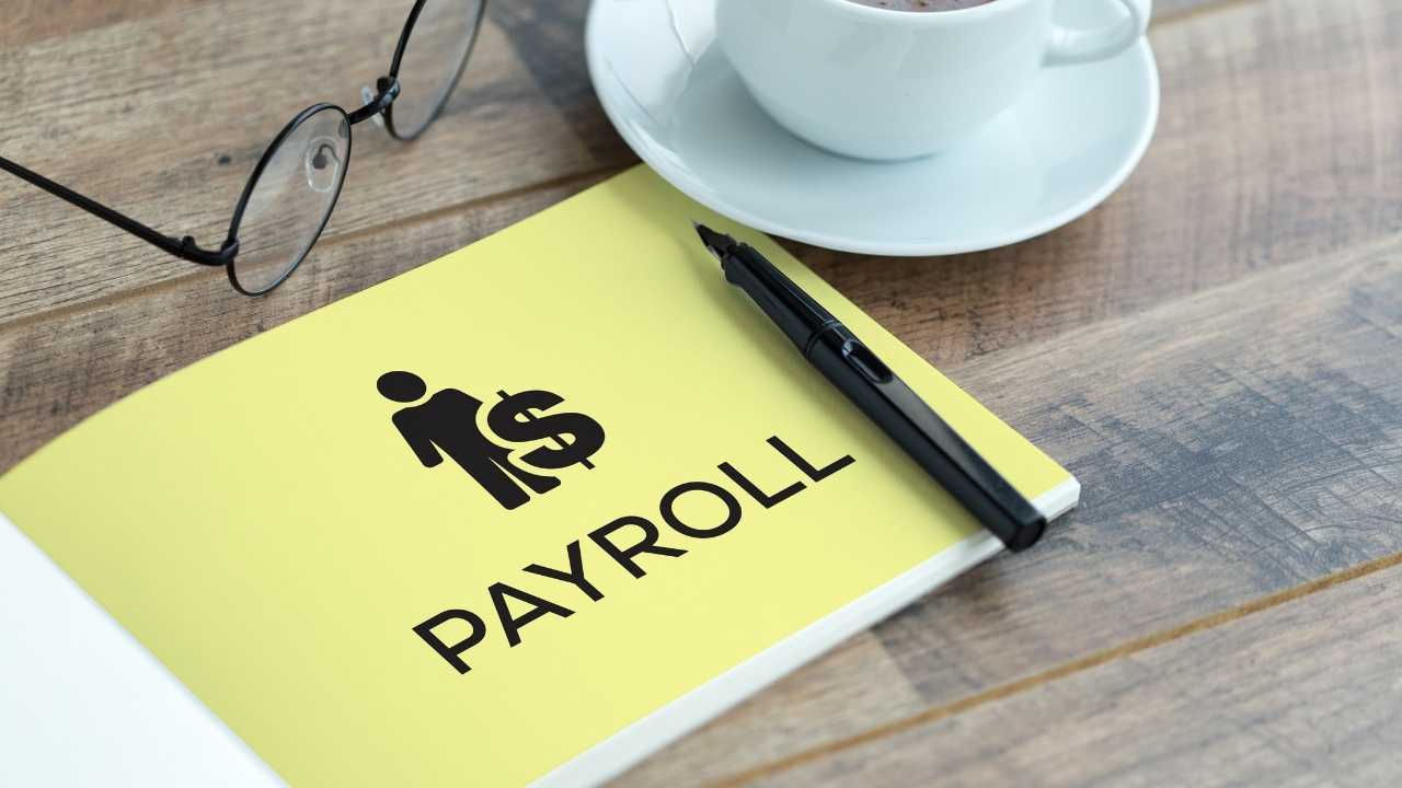 Perbedaan Payroll Outsourcing dan Inhouse